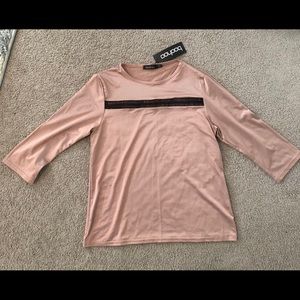 Boohoo shirt size 6